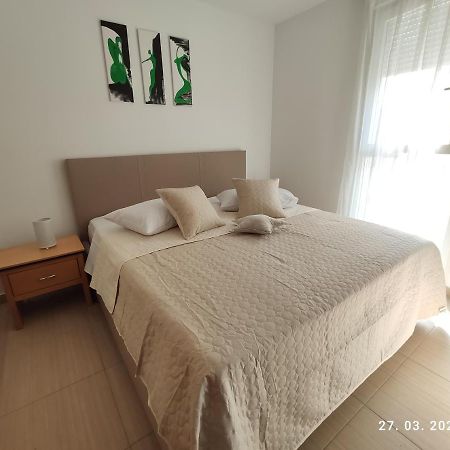 Apartman Antonela With Free Garage Parking Lejlighed Split Eksteriør billede