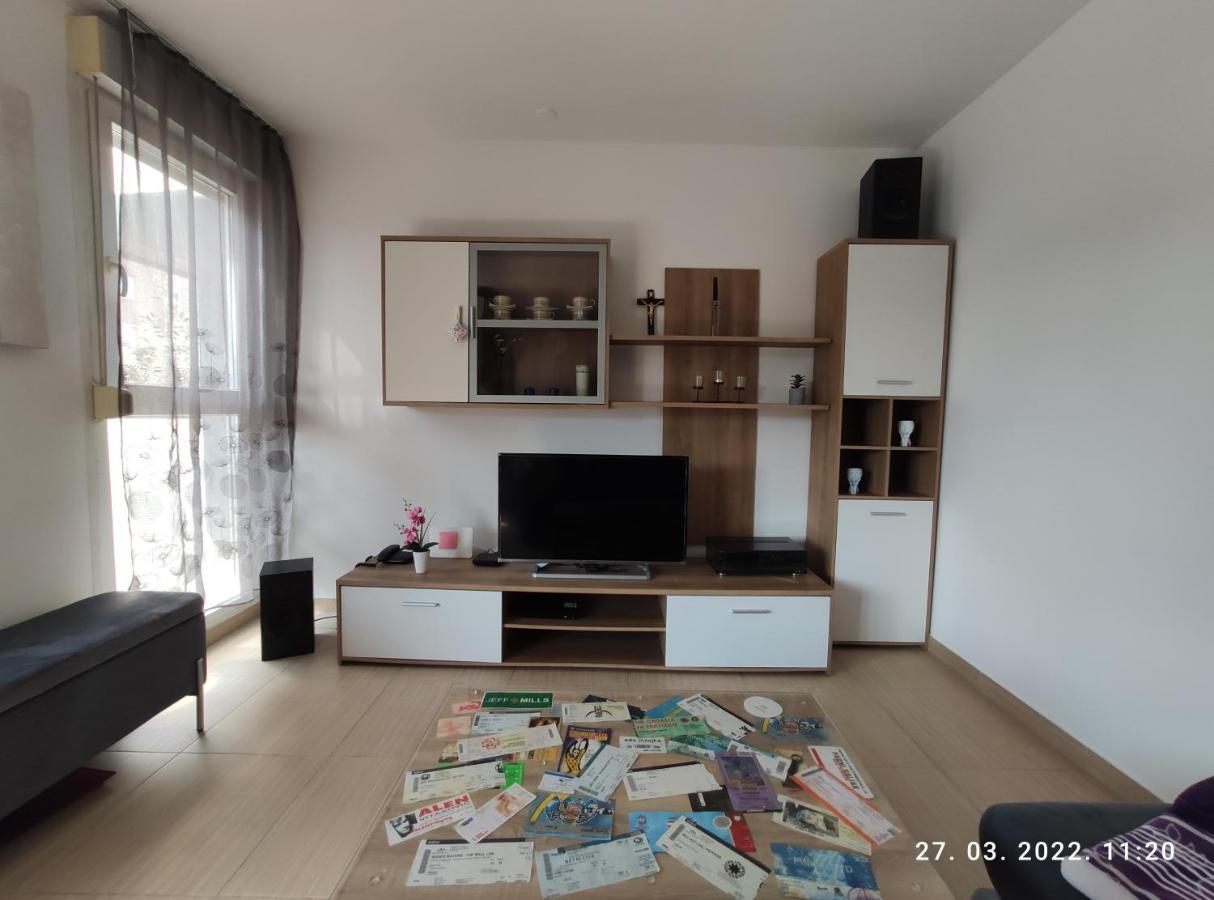 Apartman Antonela With Free Garage Parking Lejlighed Split Eksteriør billede