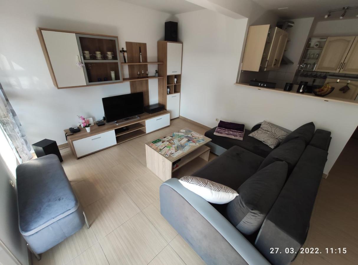 Apartman Antonela With Free Garage Parking Lejlighed Split Eksteriør billede