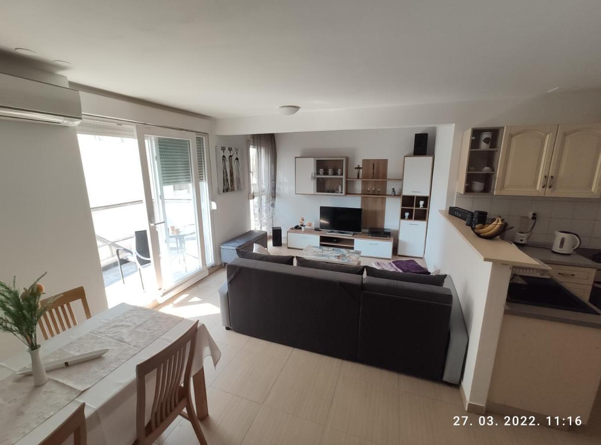 Apartman Antonela With Free Garage Parking Lejlighed Split Eksteriør billede
